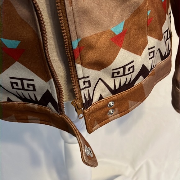 Native American Printed Jacket, Size M - Picture 2 of 6